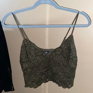 🌷2/$60 NWT Express lace top